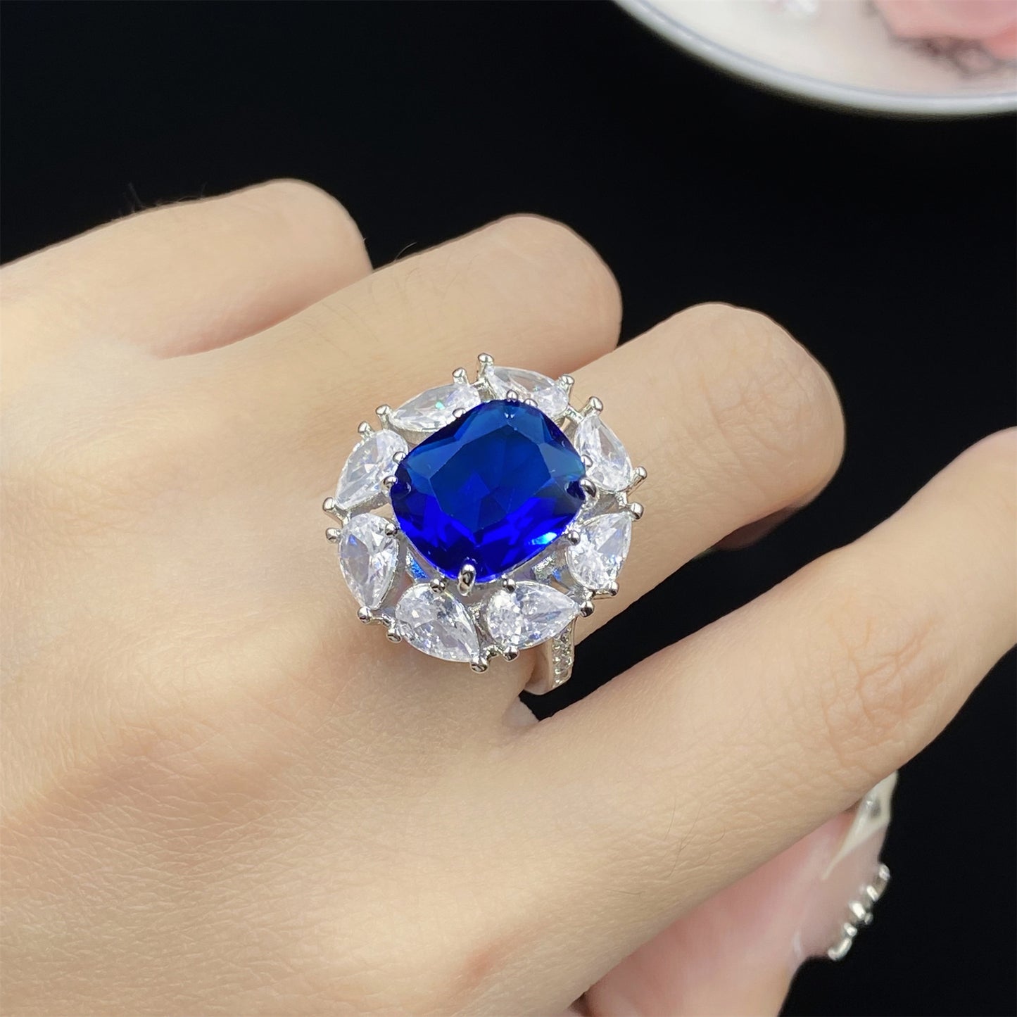 Women's London Sapphire Open Exquisite Stylish Three-piece Pendants