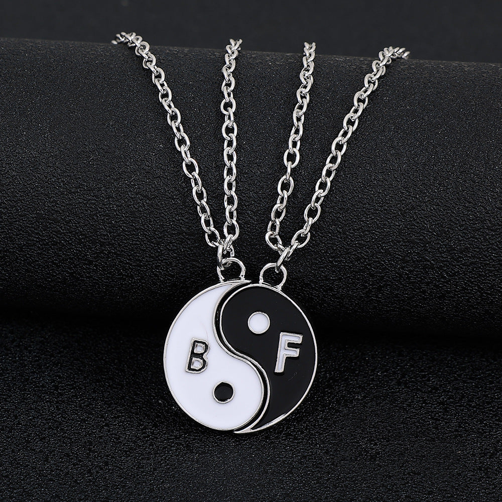 Dripping Oil Stitching Pattern Fashion Simple Necklaces