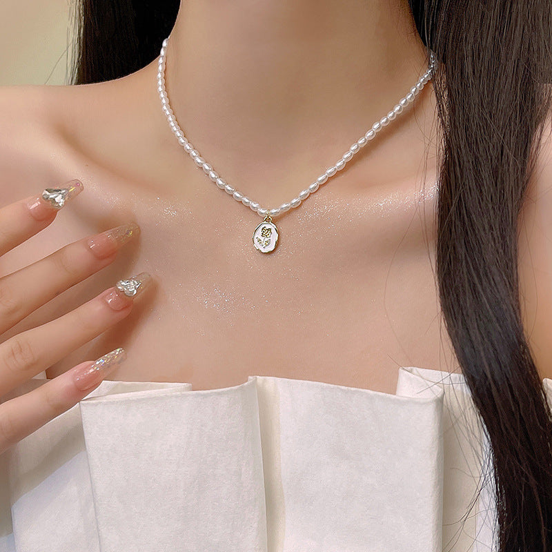 Women's Style Pearl Light Luxury High-grade Clavicle Necklaces