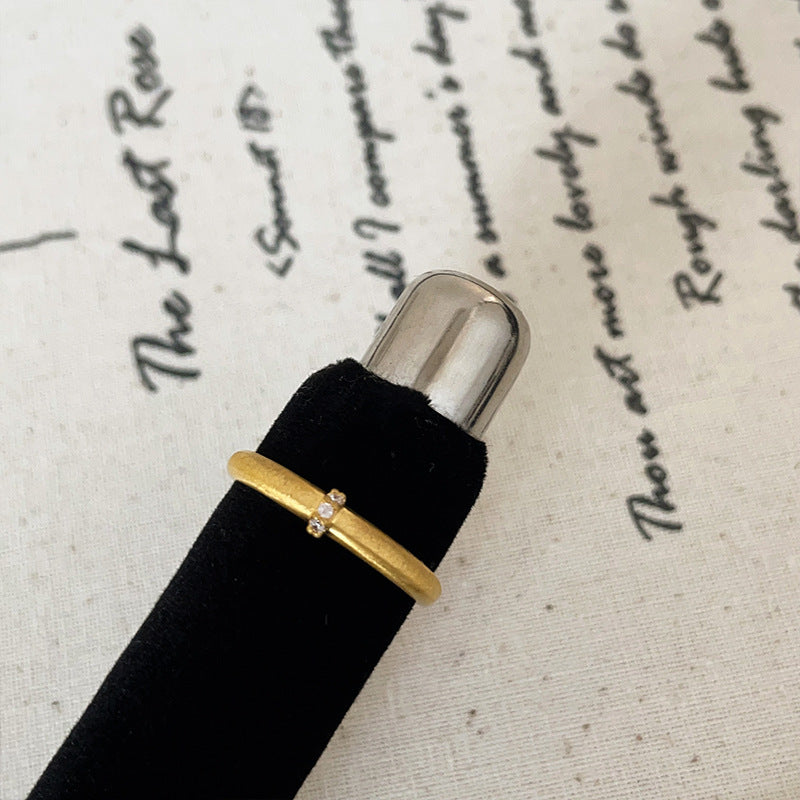 Antique Style Matte Metal Zircon Female Rings