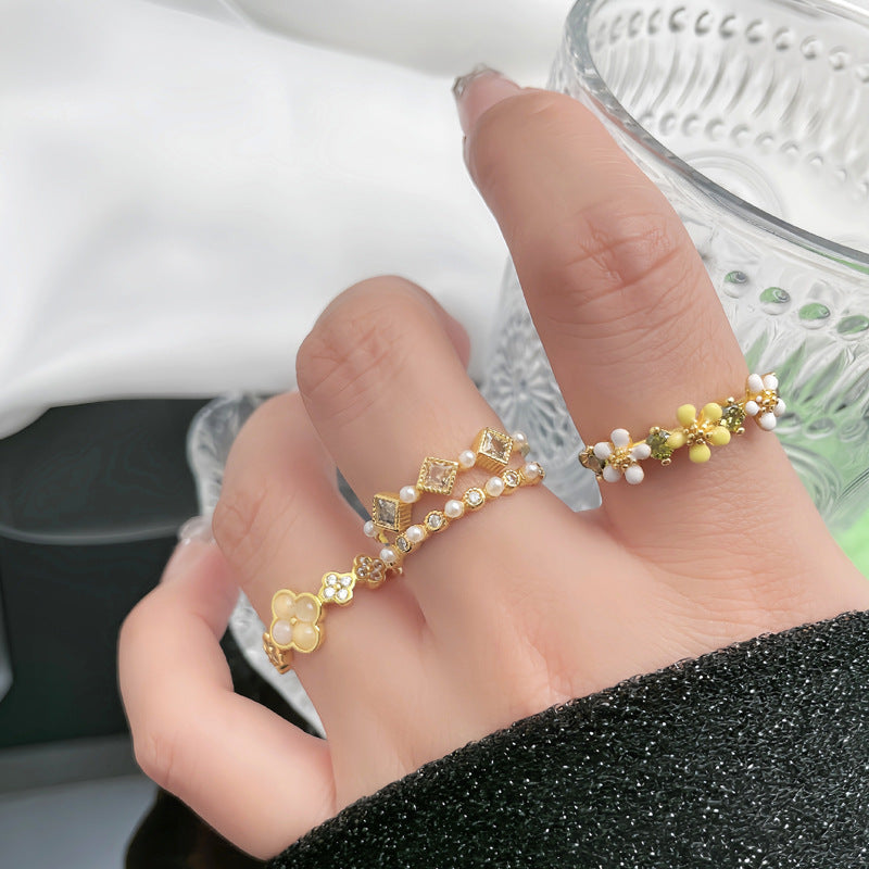 Female Light Luxury Minority Dignified Flowers Enamel Sweet Cool Rings