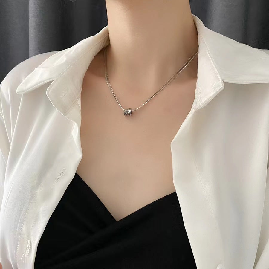 Design Interlocked Twin Clavicle Chain Female Titanium Steel Necklaces