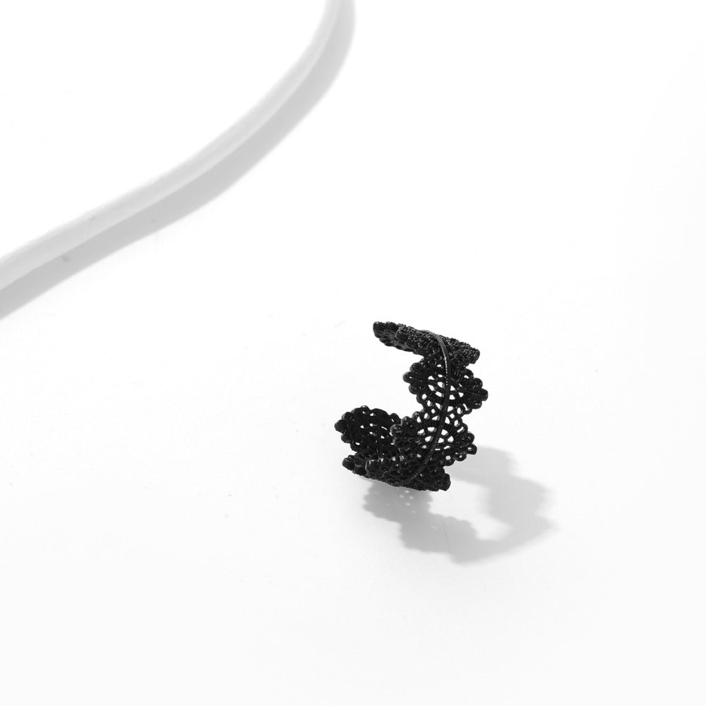 Women's Lace Hollow Metal Open-end For High Sense Rings