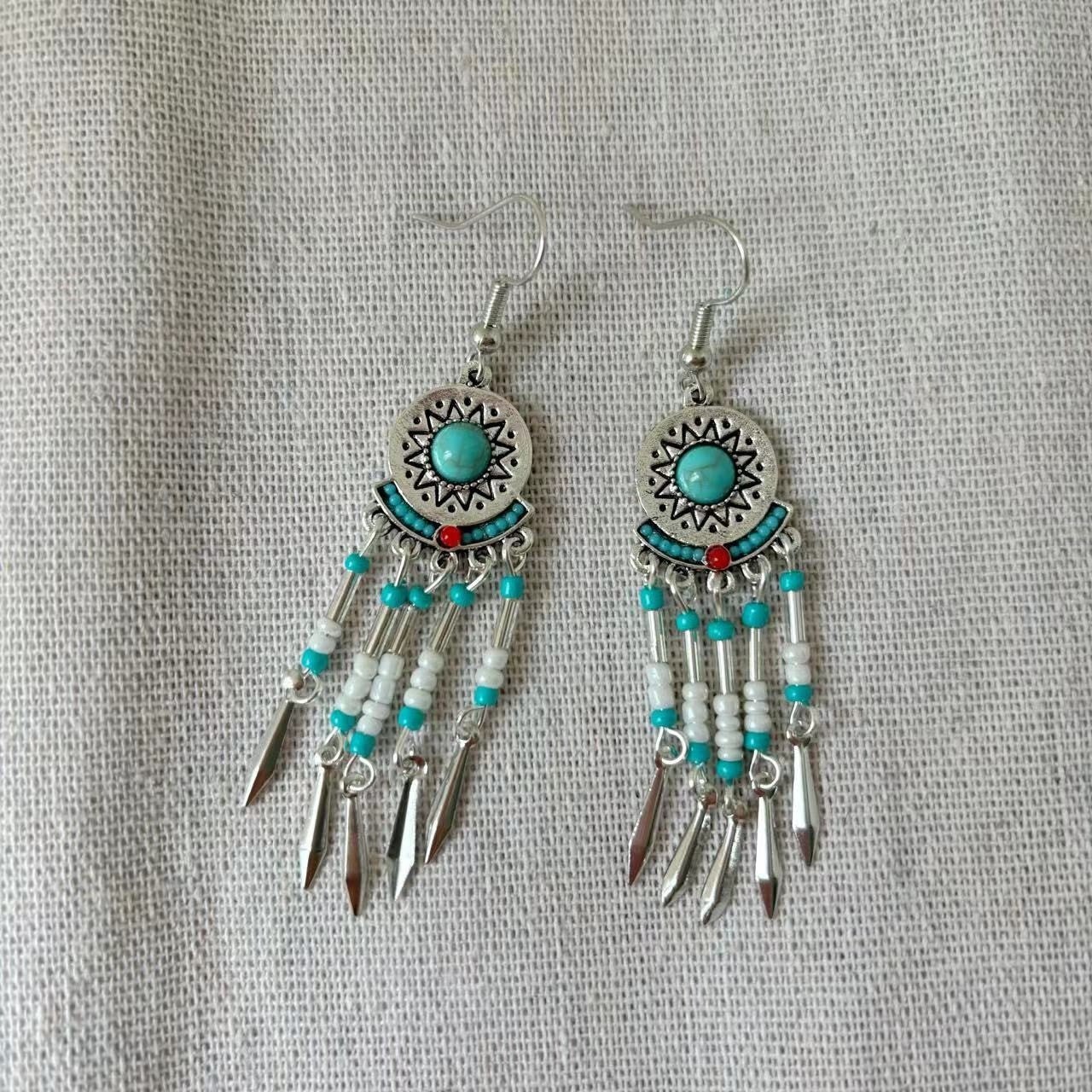 Temperament Personality Bohemian Small Ethnic Style Bead Tourist Earrings