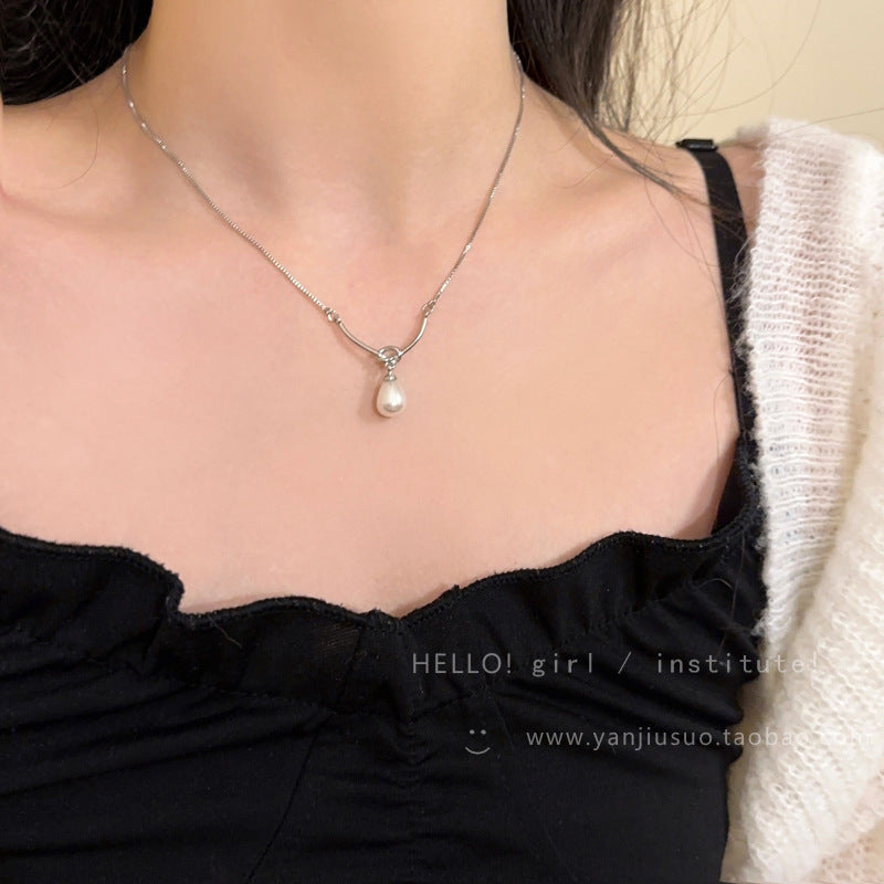 Women's Style Pearl Light Luxury High-grade Clavicle Necklaces