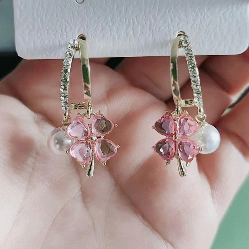 Women's Four-leaf Flower Pearl For Trendy Graceful Earrings