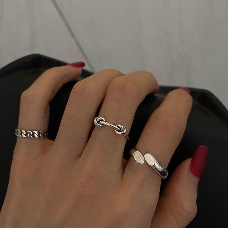 Women's Retro Simple Chain Bends Hitches Geometric Open Rings