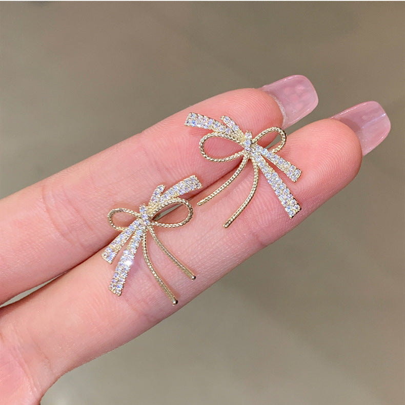 Sier Bow Pearl Classic Style Alphabet Rings