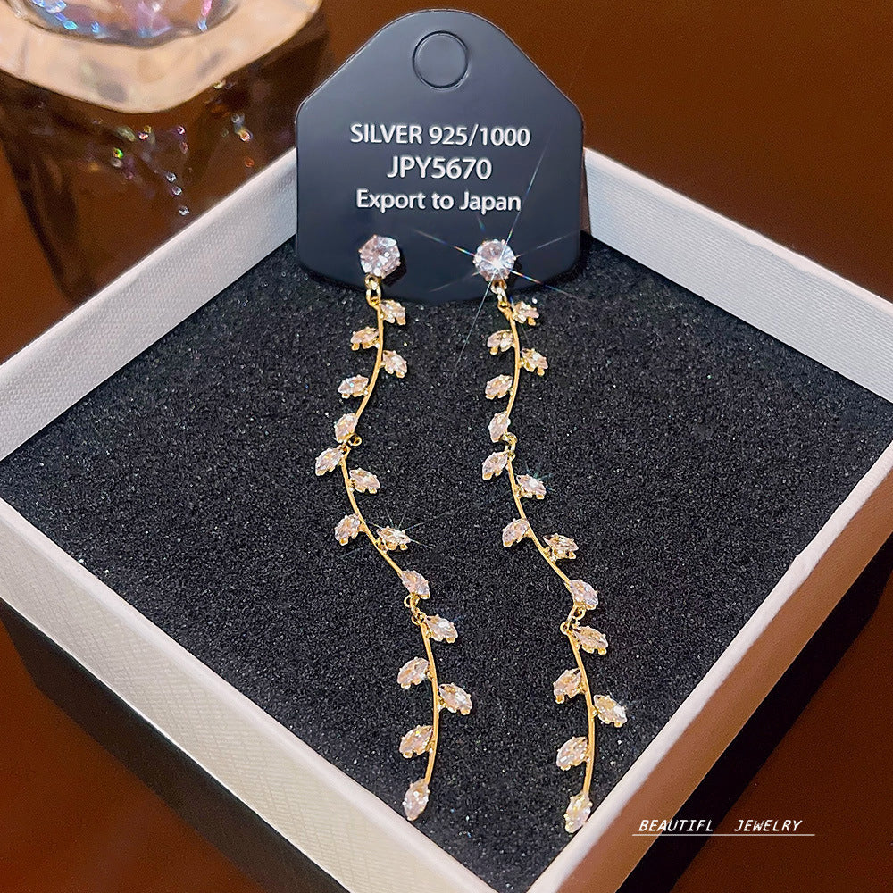 Women's Zircon Tassel High-grade Light Luxury Delicate Earrings