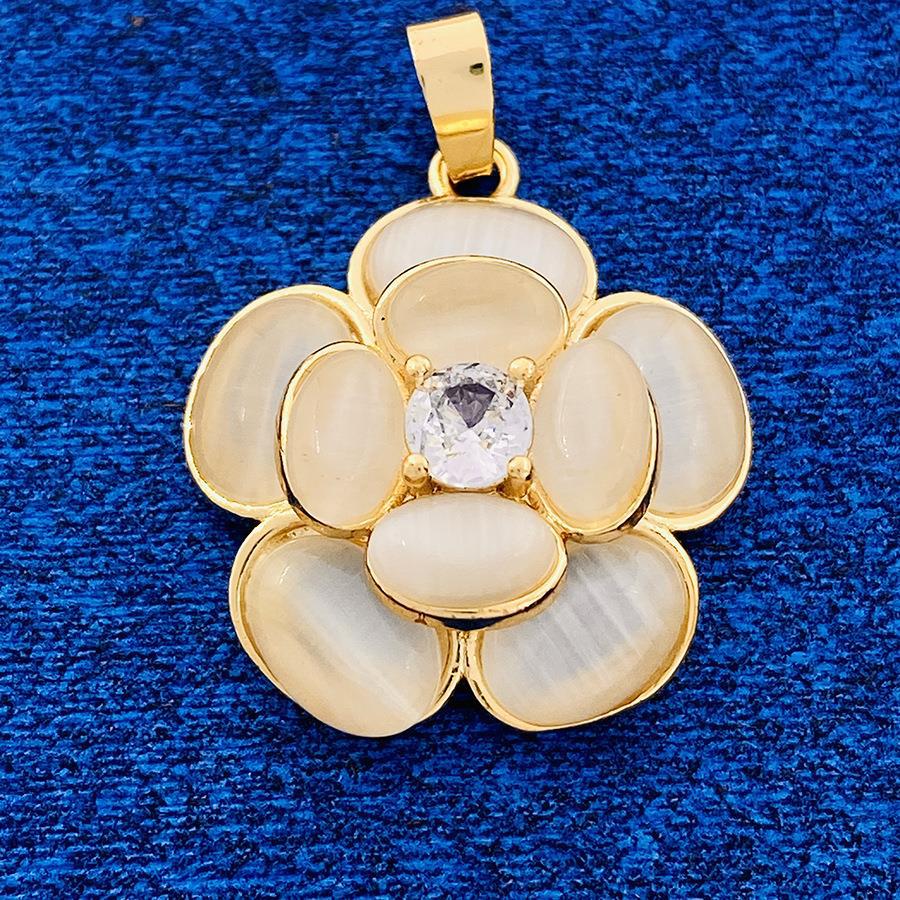 Random Match Fashion Classic Source Ornament Pendants