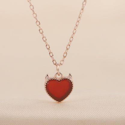 Women's Sier Small Exquisite Fashion Heart Red Agate Jewelry Necklaces