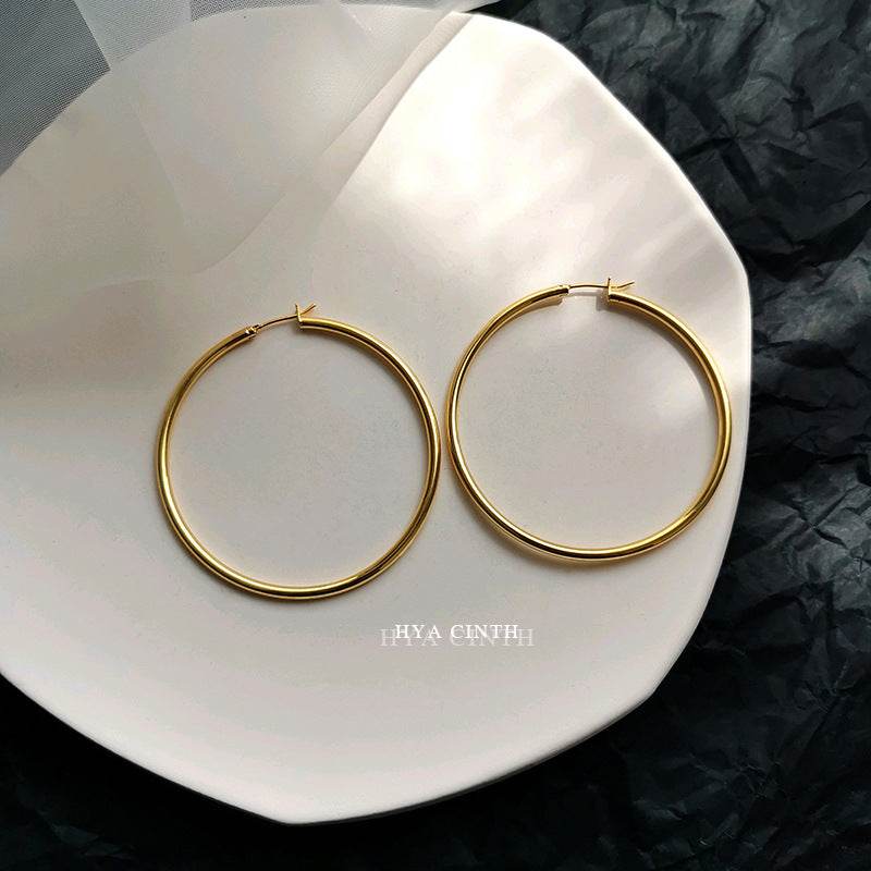 Women's Simple Round Minimalist Hollow Ear Hoop Jewelry Earrings