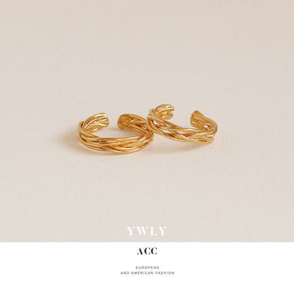Simple Metal Line Winding Niche Bag Rings