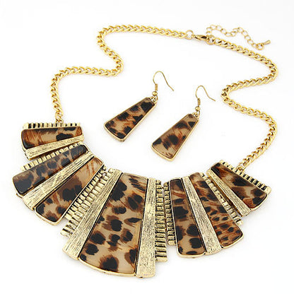 Fashion Vintage Leopard Print Sweater Chain Set Necklaces