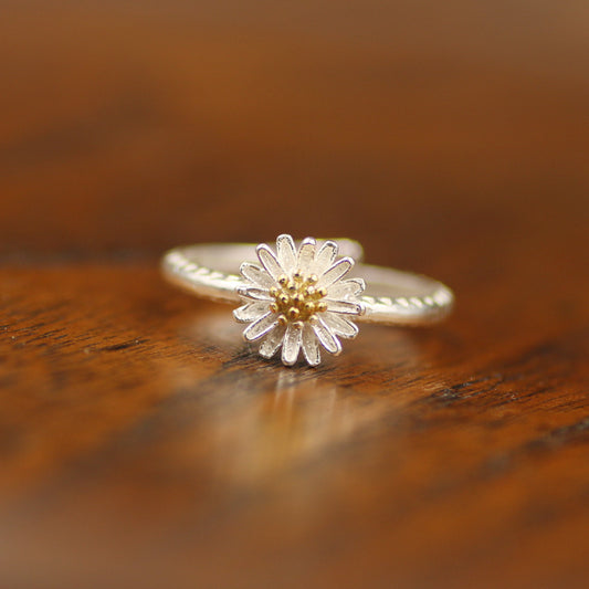 Women's Fashion Little Daisy Flower Artistic Fresh Rings