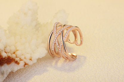 Eye-catching Female Hipster Line Diamond Little Finger Rings