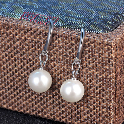 Women's Style Retro Pearl Tassel Simple Ornament Earrings