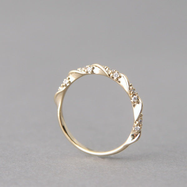 Charming Ribbon Gold Diamond Hand Jewelry Rings