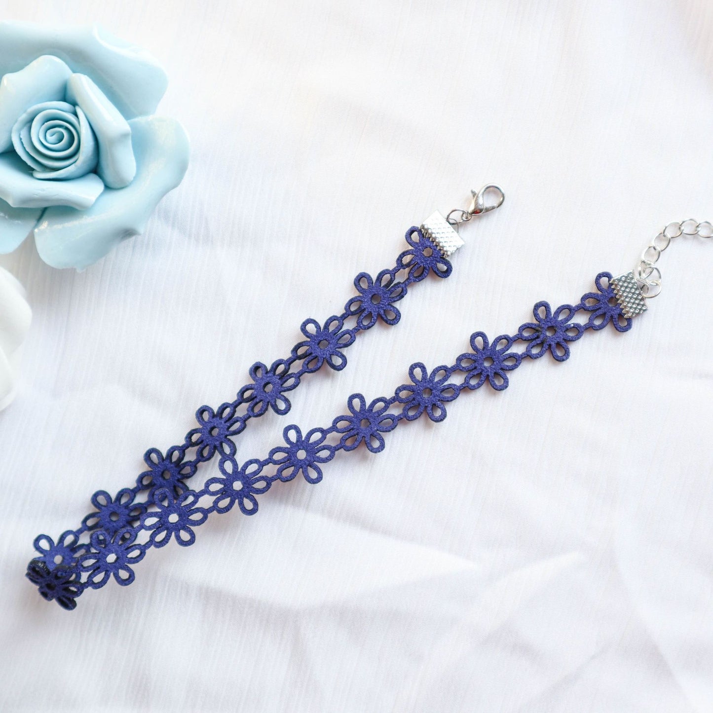 Women's Super Blue Rhinestone Flower Neck Band Clavicle Necklaces