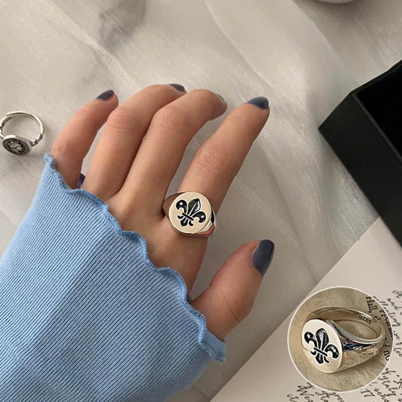 Female Sier Personality Distressed Geometric Simple Rings