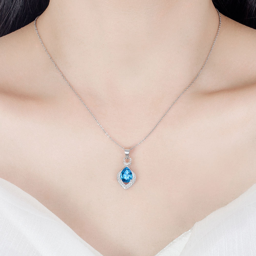 Micro Inlaid Zircon Water Drop Heart-shaped Pendants