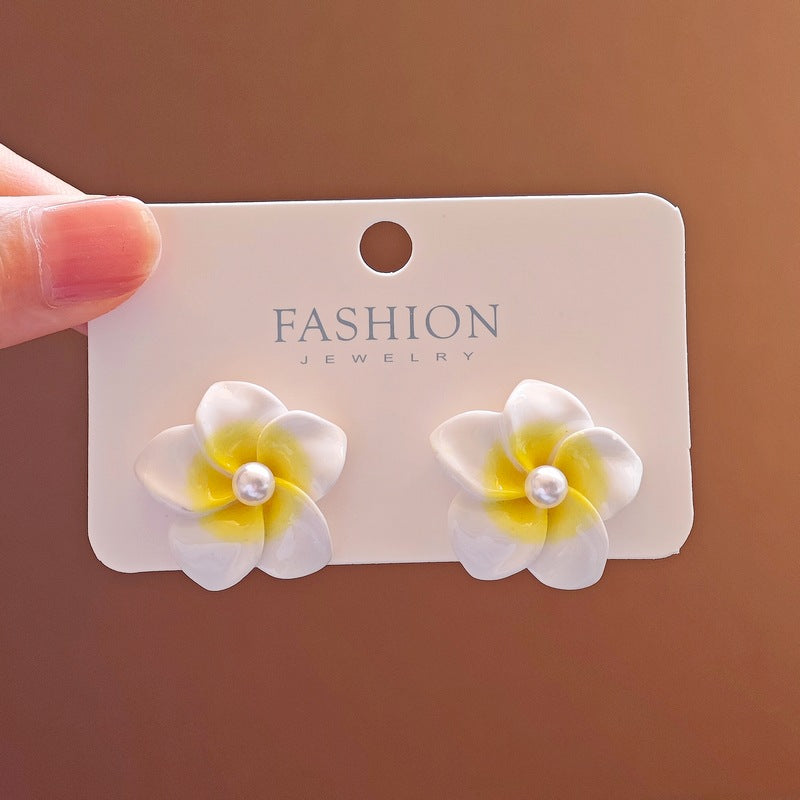 Fresh Simple Flower Light Luxury Fashion Earrings