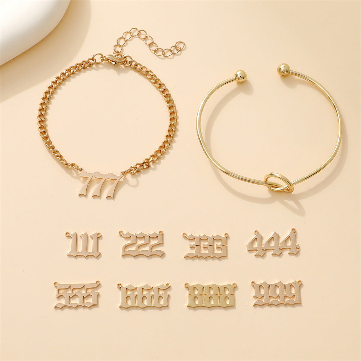 Fashion Simple Style Digital Wind Advanced Bracelets