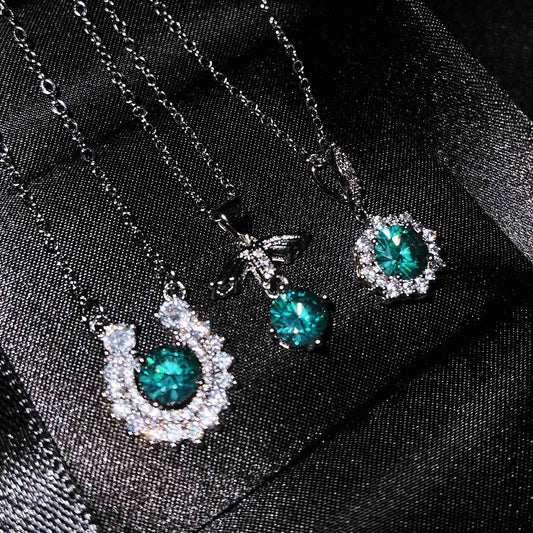 Live Streaming Maldives Blue Green Diamond Deer Pendants