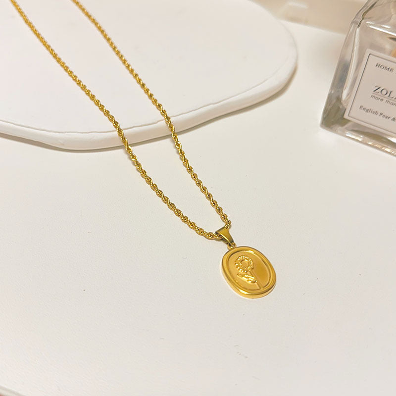 Women's No Fading Flower Light Luxury Clavicle Necklaces