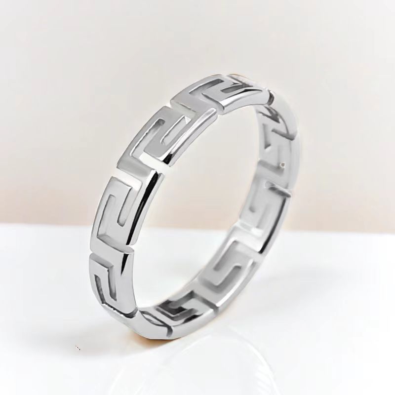 Fashion Simple Female Niche Advanced Light Luxury Stylish Titanium Rings