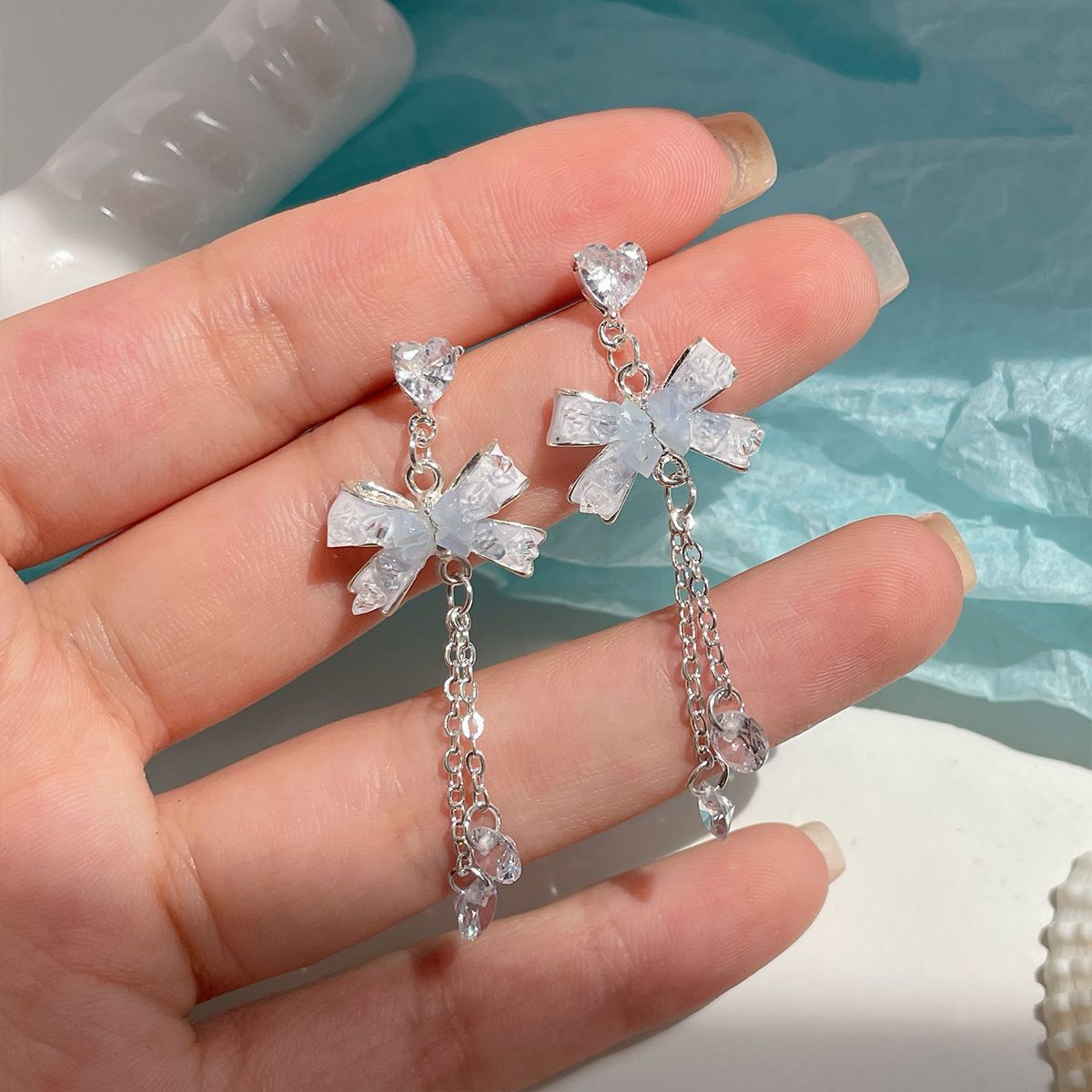 Women's Crystal Sier Needle Niche Design Exquisite Earrings