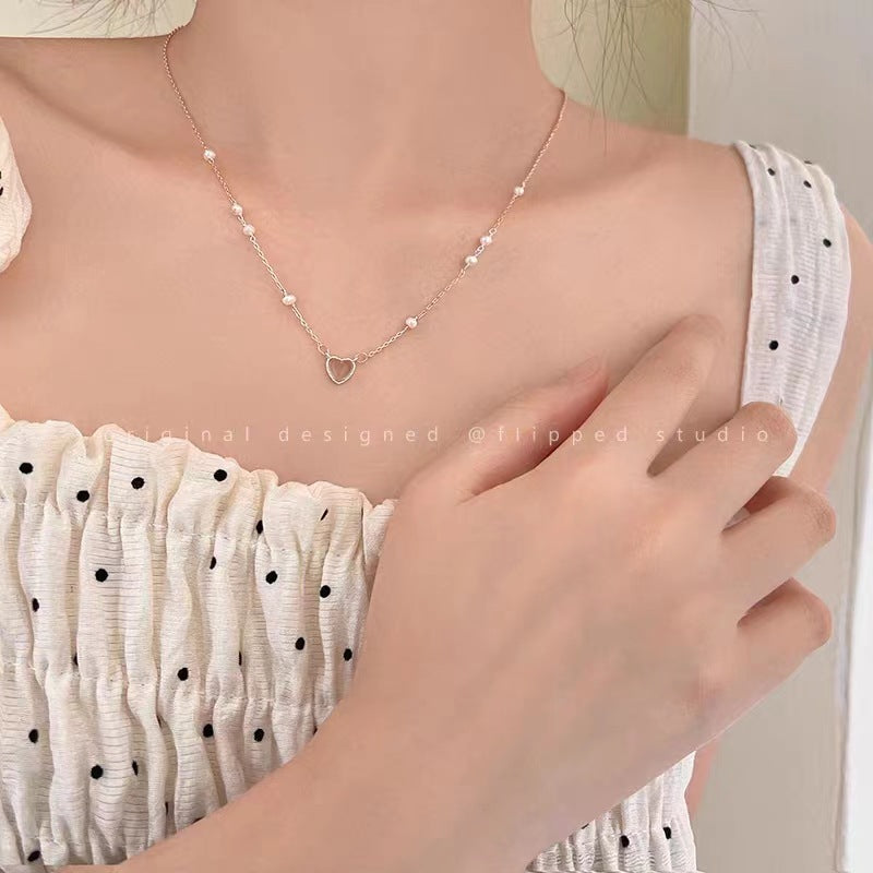 Women's Pearl Ornament High-grade Design Elegant Heart Clavicle Necklaces