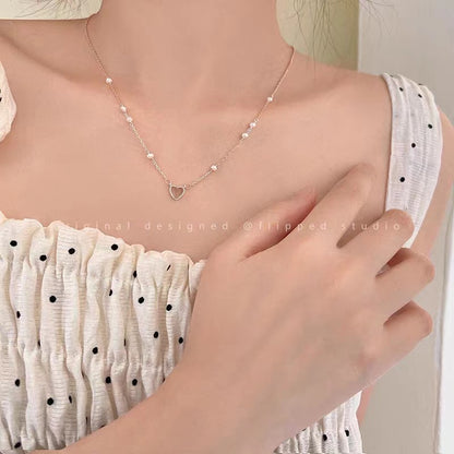 Women's Pearl Ornament High-grade Design Elegant Heart Clavicle Necklaces