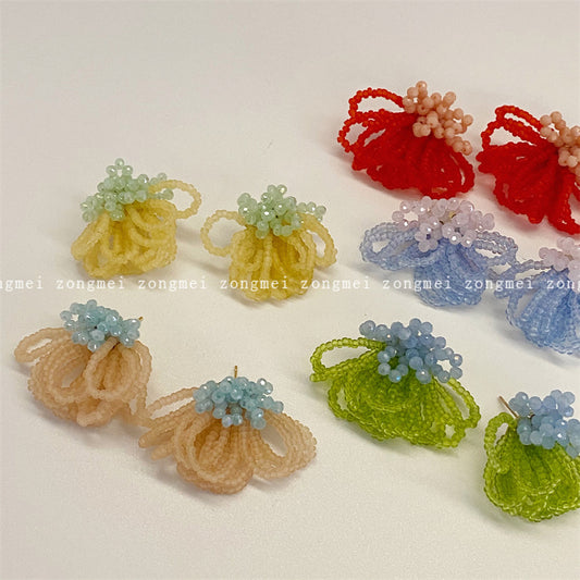 Contrast Color Beaded Ear Clip Flower Earrings