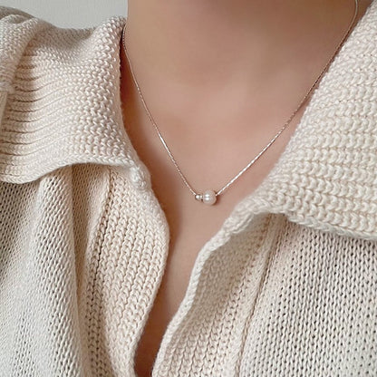 Women's Pearl Clavicle Chain Light Luxury Minority Necklaces