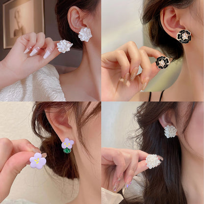 Fresh Simple Flower Light Luxury Fashion Earrings