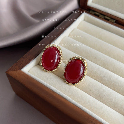 Women's High-grade French Retro Wine Red Sier-plated Rings