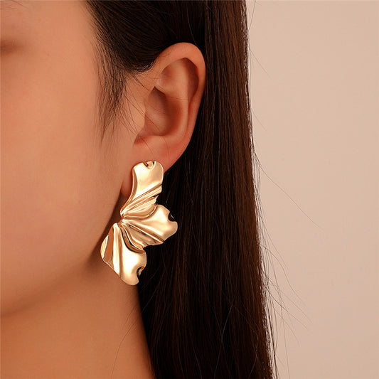 Women's Golden Flower Simple Elegant Matte Irregular Earrings