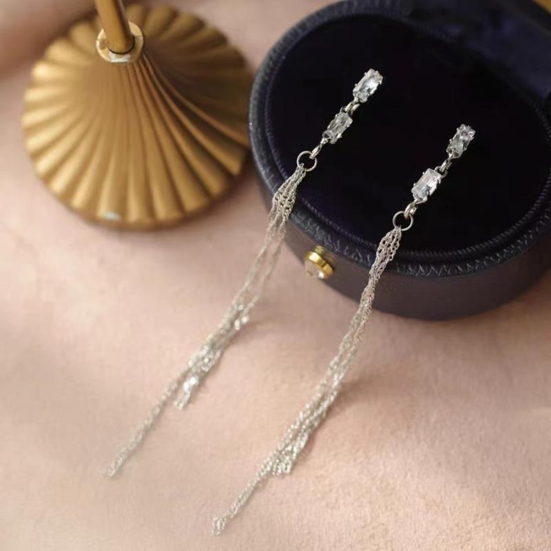 Temperament Sier Series Long Fringe Fashionable Classy Ear Earrings