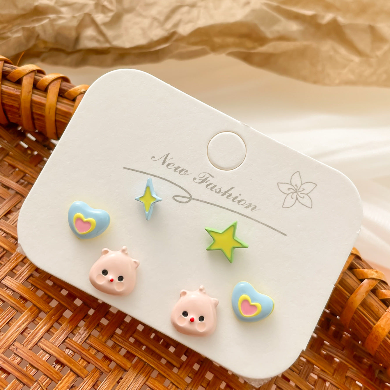 Women's & Children's Fresh Cute Sier Small Delicate High-grade Cartoon Fun Earrings