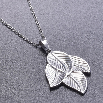 Steel Leaves Ornaments Accessories Light Luxury Necklaces