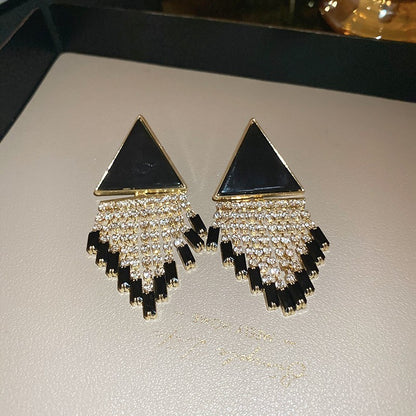 Needle Black Crystal Geometric Ear Minority Fashion Temperament Entry Earrings