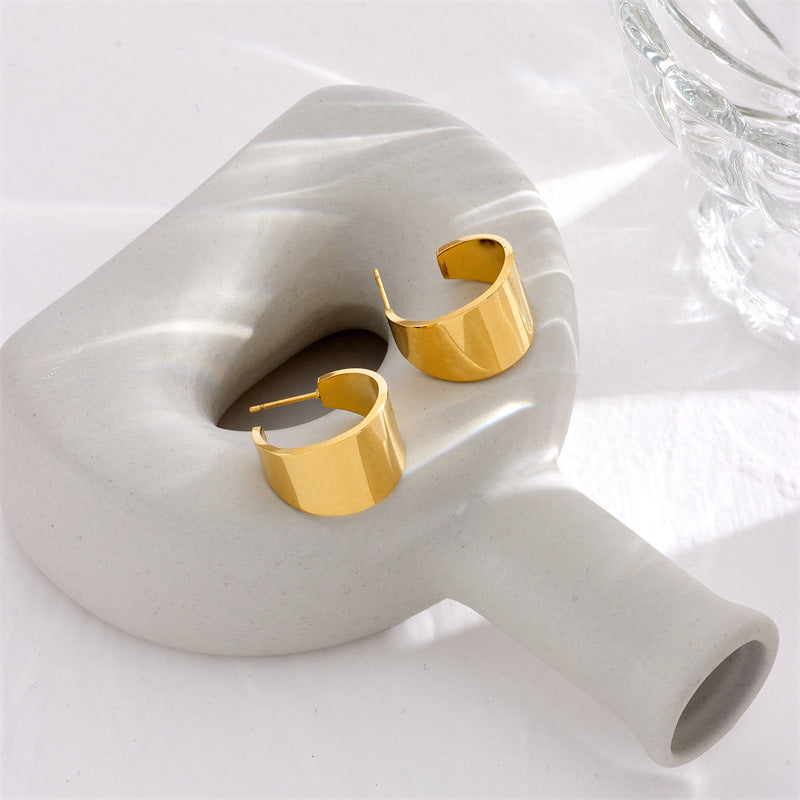 Style Exquisite Glossy Shaped Wide Surface High-grade Earrings
