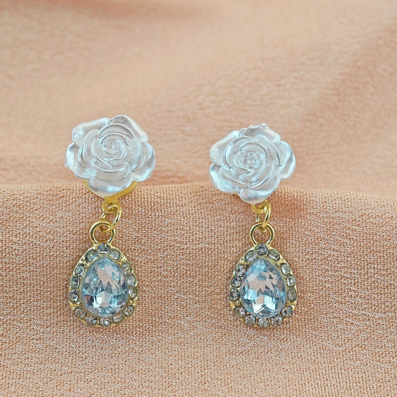 Fresh Simple Flower Light Luxury Fashion Earrings