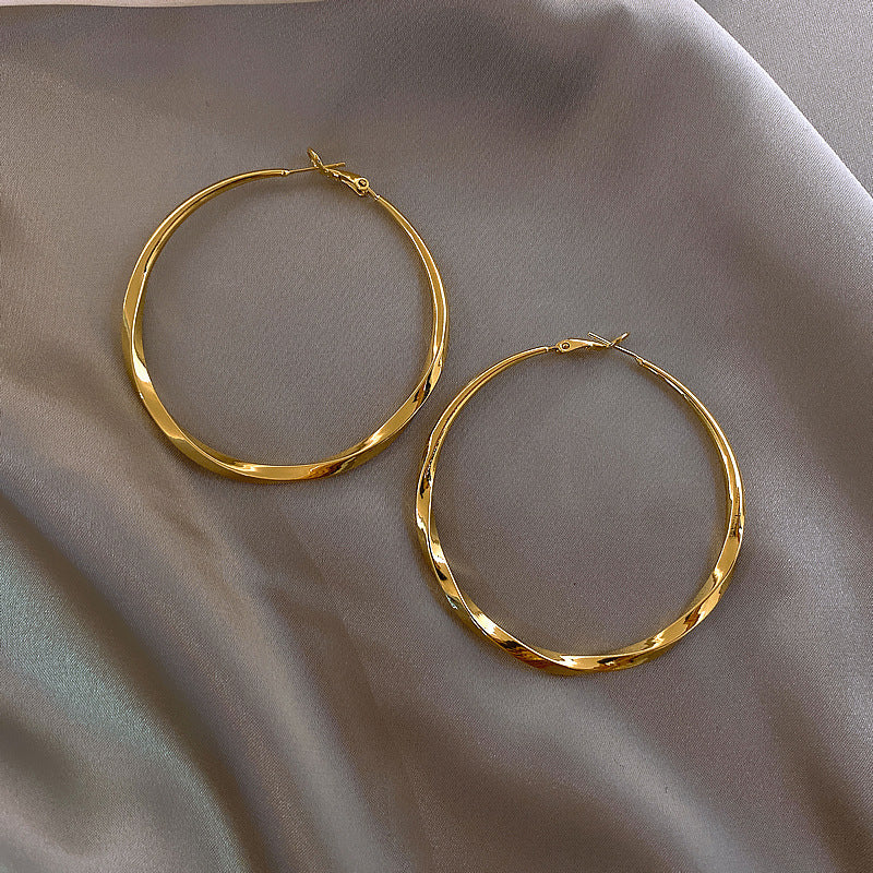 Metal Oversized Circle Simple Cold Style Earrings