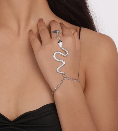 Simple Personality Irregular Alloy Snake-shaped Finger Bracelets