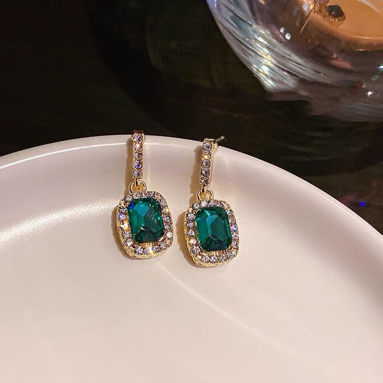 Green Fresh Light Luxury High-grade Fashionable Earrings