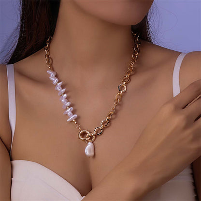 Women's High-grade Design Baroque Imitation Pearl Clavicle Necklaces