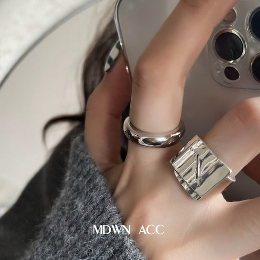 Sier Personality Wide-brimmed Female Retro Fashion Rings