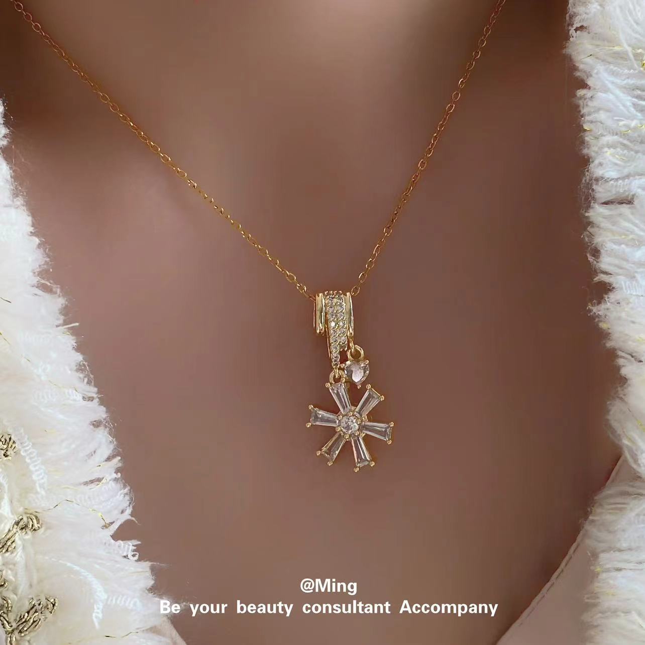 Fashion Ornament Diamond Inlaid Clavicle Chain Necklaces